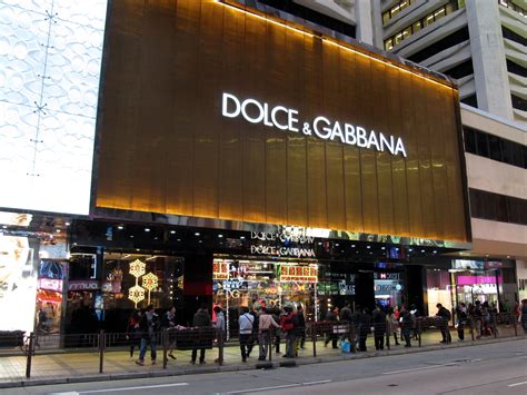 Dolce & Gabbana stores and boutiques in Switzerland.